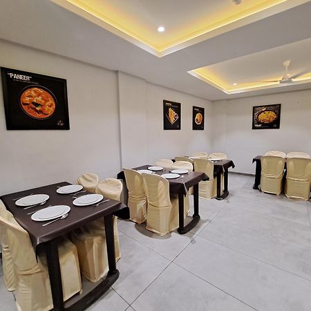Hotel Om Сомнатх Экстерьер фото