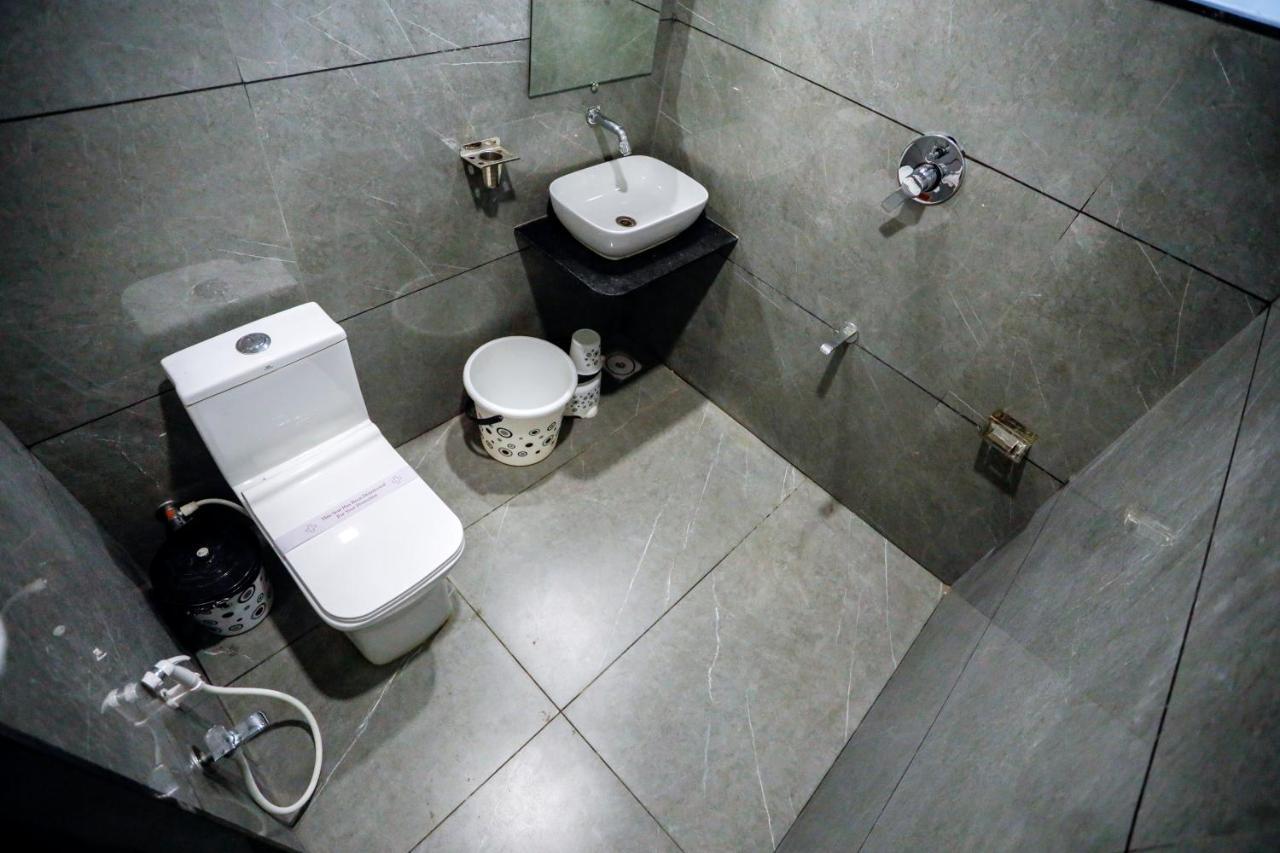 Hotel Om Сомнатх Экстерьер фото