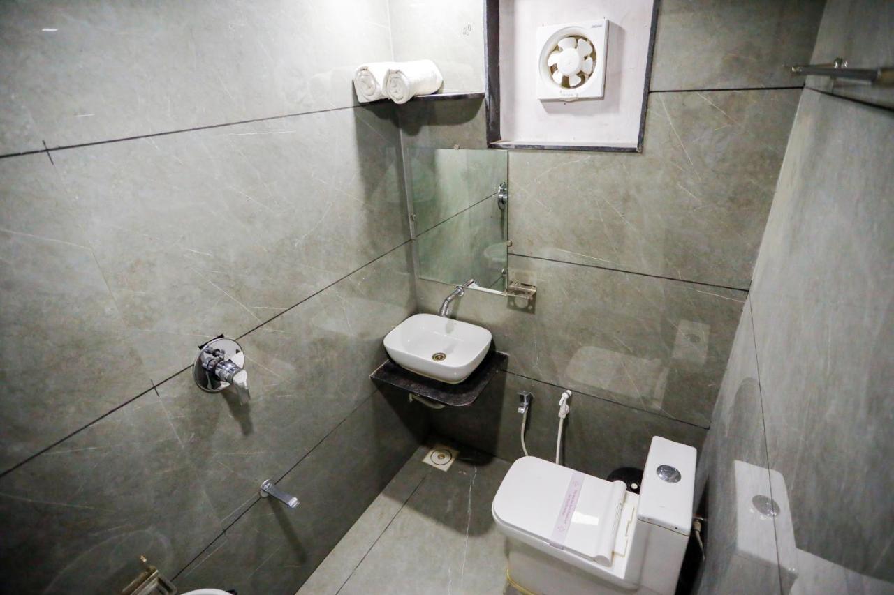 Hotel Om Сомнатх Экстерьер фото