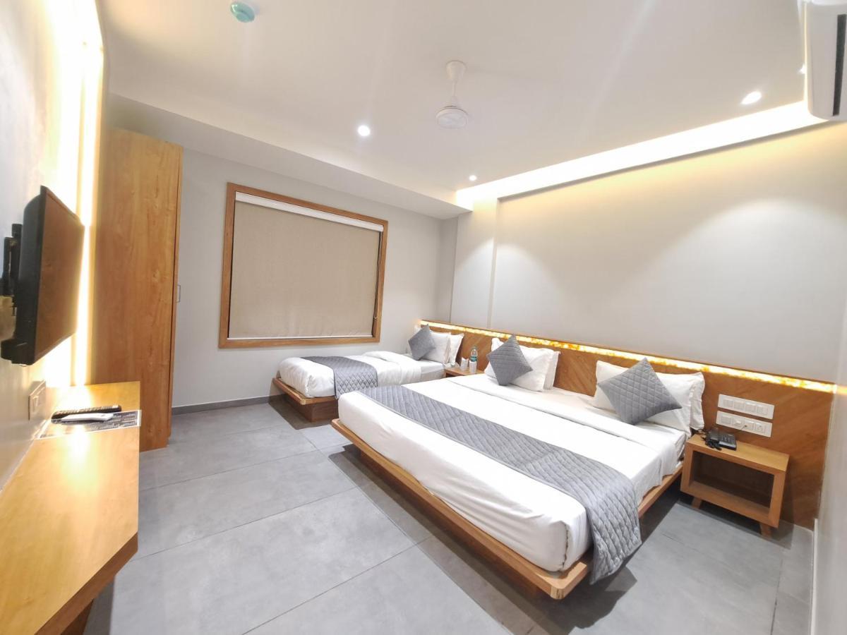 Hotel Om Сомнатх Экстерьер фото
