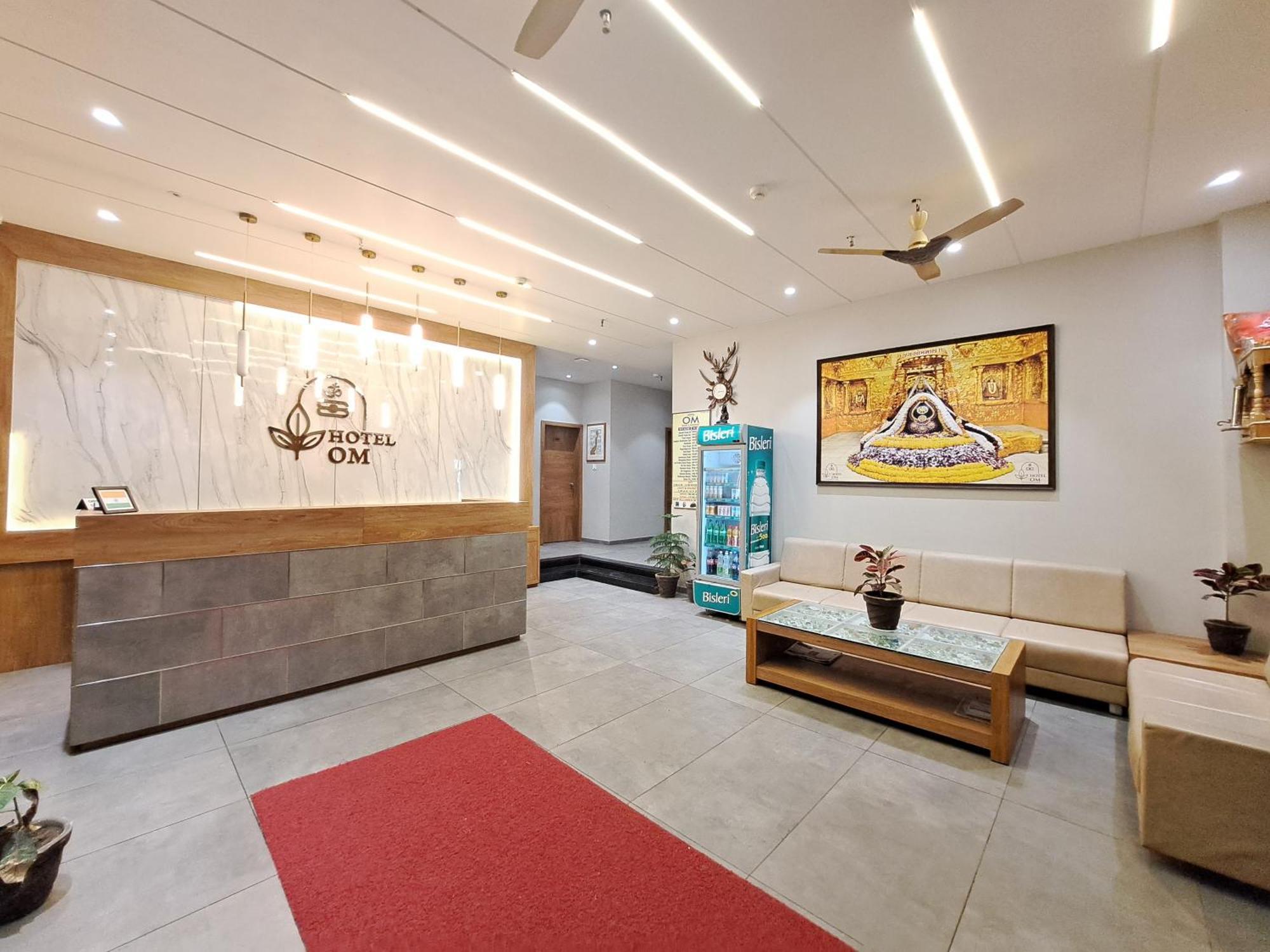 Hotel Om Сомнатх Экстерьер фото