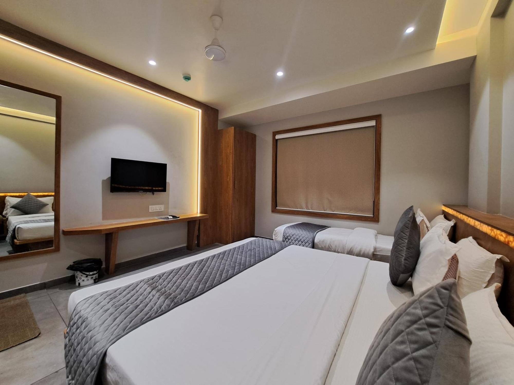 Hotel Om Сомнатх Номер фото